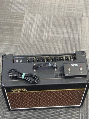 Store Special Product - Vox - AC15C1